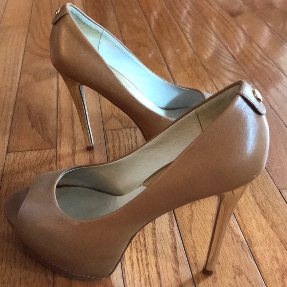 Women Michael kors high heels